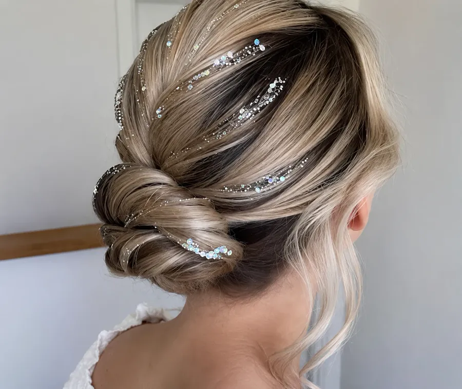 Bridal updo με glitter — GK Hair Salon